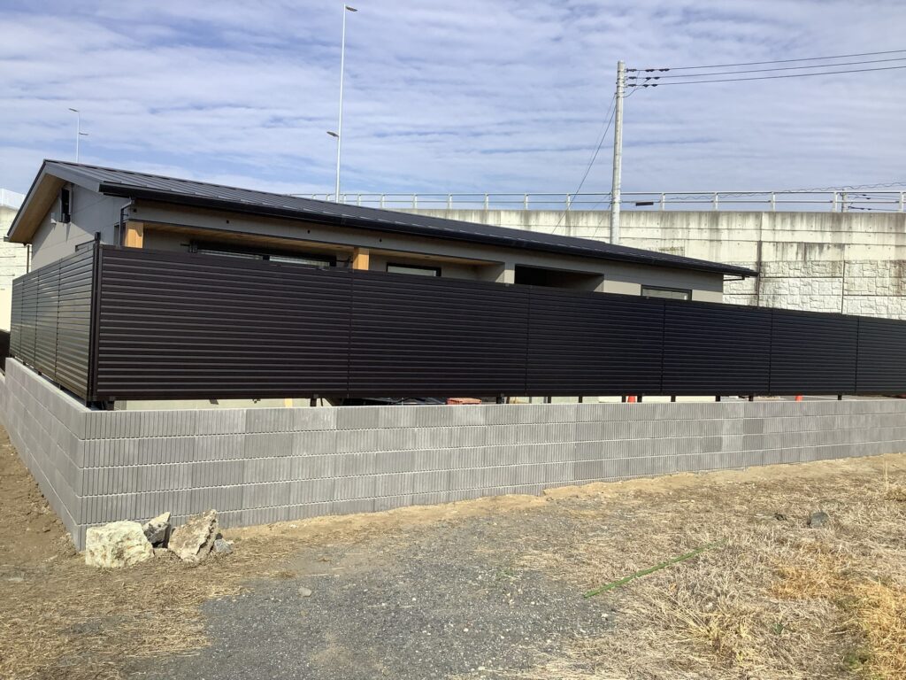 ひたちなか市　目隠しフェンス設置工事