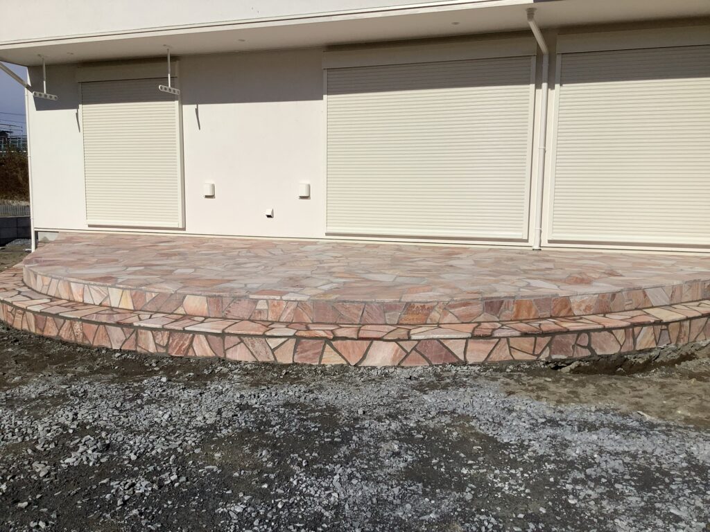 大洗町　タイルデッキ工事