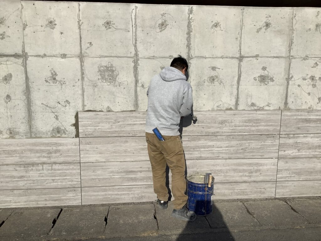 ひたちなか市　タイル張り工事